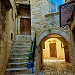 By Osibov Private For Families And Groups With Pool Kaštela