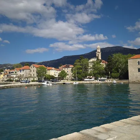 By Osibov, Near Split With Pool Ubytování v soukromí Kaštela