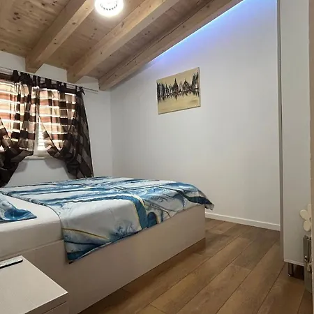 By Osibov Private For Families And Groups With Pool * Kaštela