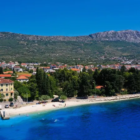 By Osibov Private For Families And Groups With Pool * Kaštela