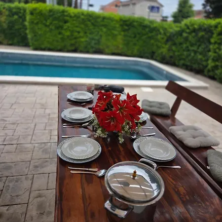 By Osibov Private For Families And Groups With Pool Kaštela